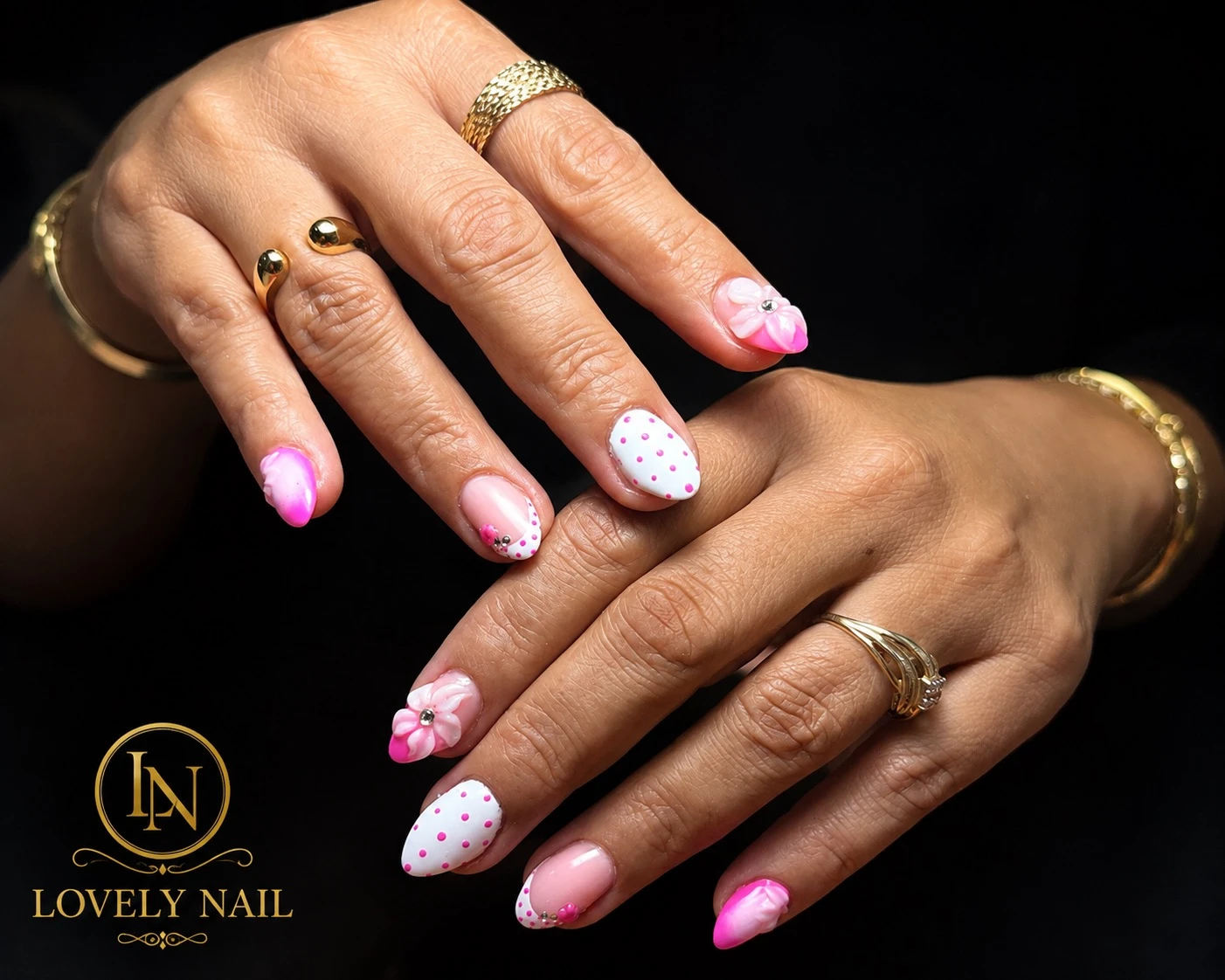 Fall-inspired nail trends for September